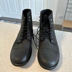 Men’s dress boots
